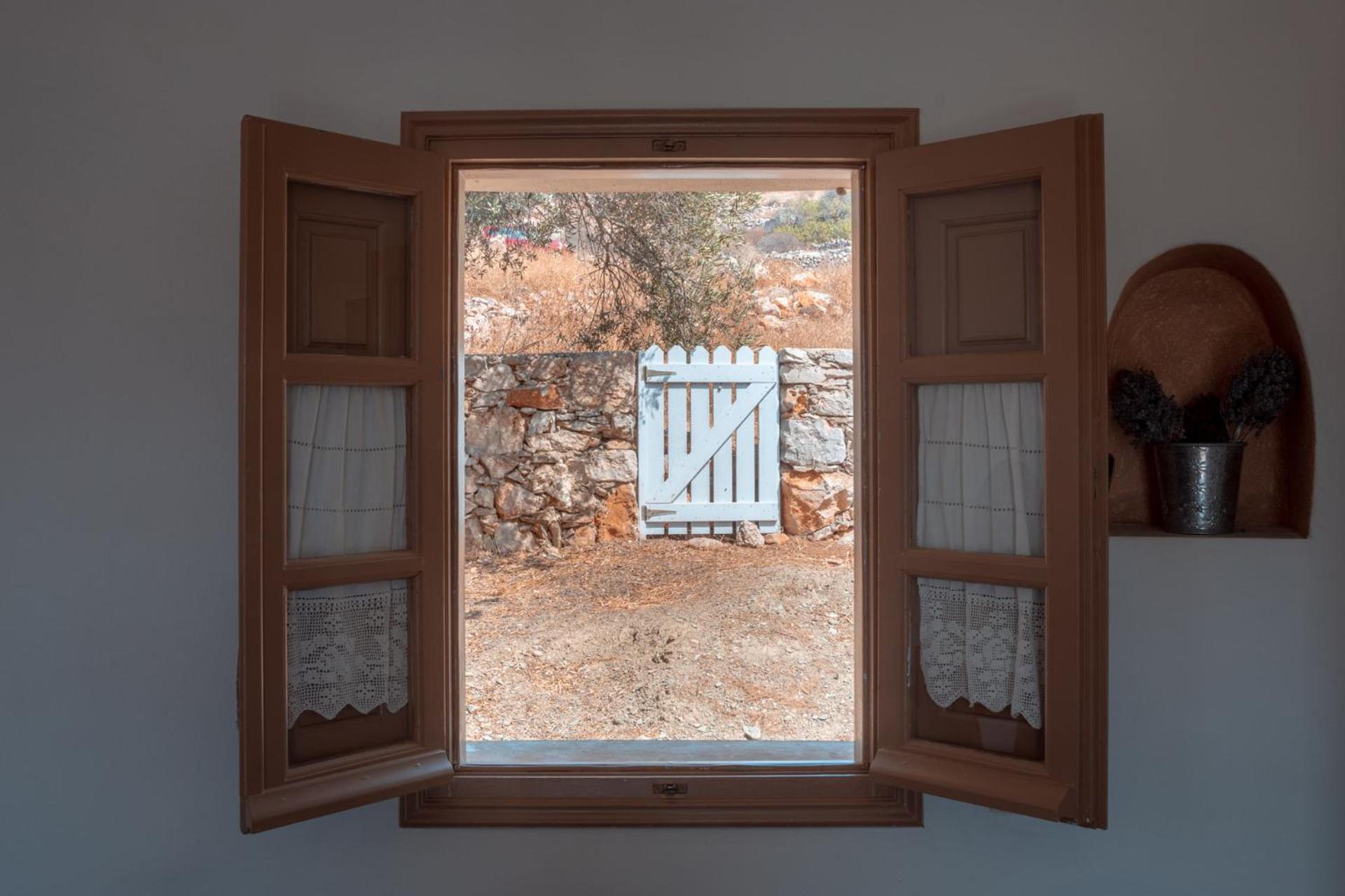 Xaraki Traditional Houses Folegandros Town Exterior photo